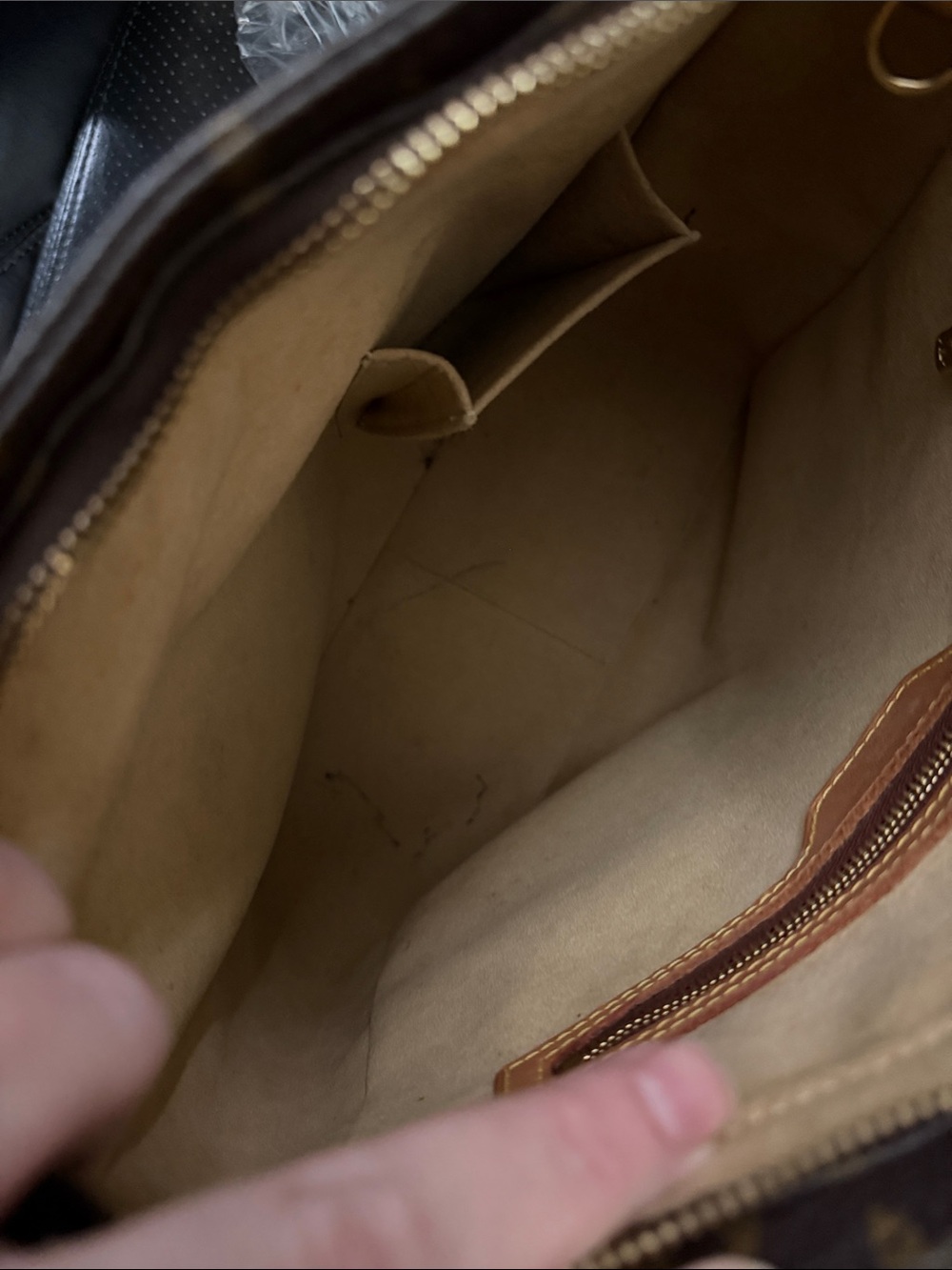 LOUIS VUITTON LOOPING GM MONOGRAM - Picture 9 of 10